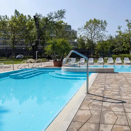 Apartman Garden Pearl Ii