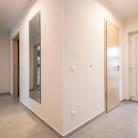 Garden Pearl Ii Apartment *